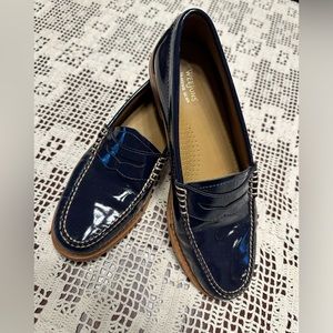 Navy blue patent-leather Bass Wejuns